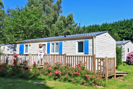 2 bedroom mobile homes for disabled people are one great facility at the Château de Galinée campsite